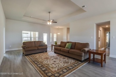 Located in North Swan Estates, this beautifully maintained - photo 12