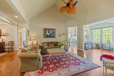 Charming Lakefront Home - New Price - photo 11