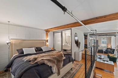 This unique true loft offers a flexible - photo 27