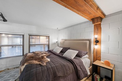 This unique true loft offers a flexible - photo 28