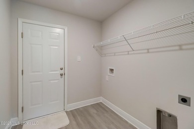 Located in North Swan Estates, this beautifully maintained - photo 33