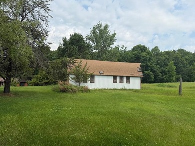 Perfect start to Country Living! If you are looking for a - photo 34