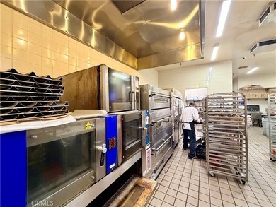 Turn-Key Flagship Franchise Bakery & Cafe for Sale - Prime Buena - photo 15