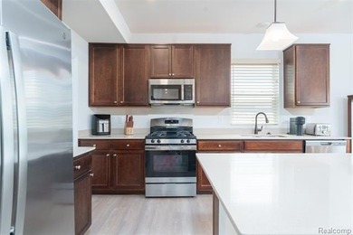Welcome to this beautifully maintained 2022 custom built modern - photo 15