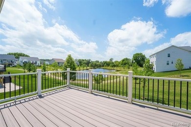 Welcome to this beautifully maintained 2022 custom built modern - photo 17