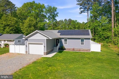 3 Bedroom Rancher in Colonial Beach! All one level and built in - photo 2