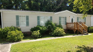 Look no further! This well-maintained and thoughtfully updated - photo 1