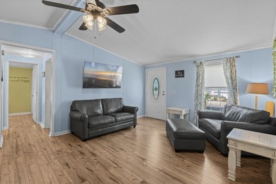 Look no further! This well-maintained and thoughtfully updated - photo 8