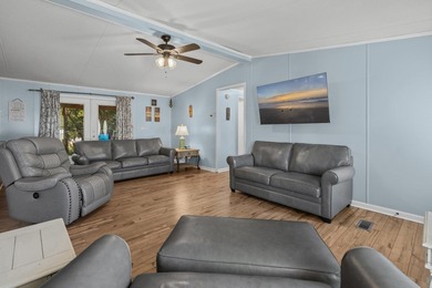 Look no further! This well-maintained and thoughtfully updated - photo 9