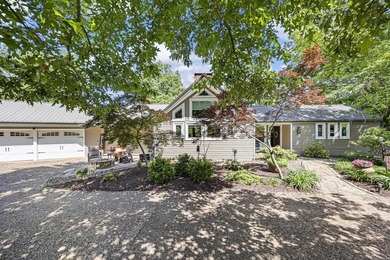 Lake Dardanelle Home For Sale in Russellville Arkansas