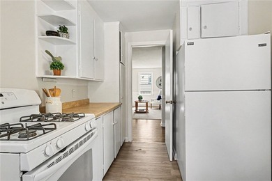 A Perfect Start Begins Here! This Delightful Home Is Loaded With - photo 15