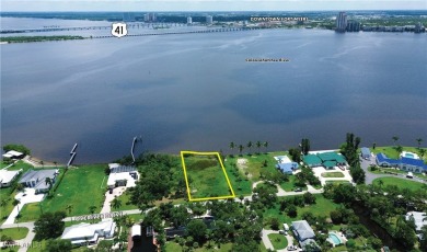 Caloosahatchee River Lot For Sale in North Fort Myers Florida