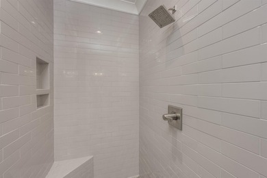 Exceptional, newer construction Creek Club golf home, complete - photo 51