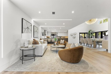 Coastal luxury meets modern perfection in this absolutely - photo 5