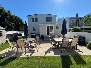 Welcome to this beautifully maintained and thoughtfully updated - photo 2