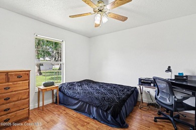 Welcome to this beautifully maintained 4-bdrm, 3-bath home - photo 20