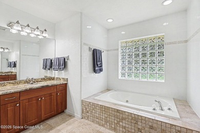 Welcome to this beautifully maintained 4-bdrm, 3-bath home - photo 23