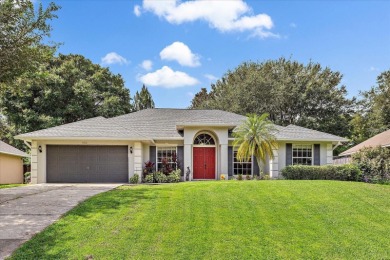 Lake Minnehaha Home For Sale in Clermont Florida