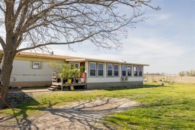Conveniently situated just off Alternate Hwy 75, this beautiful - photo 2