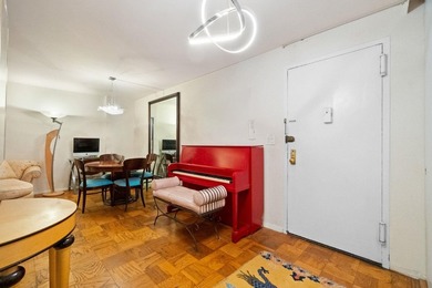Discover a true commuter's dream in this meticulously maintained - photo 3
