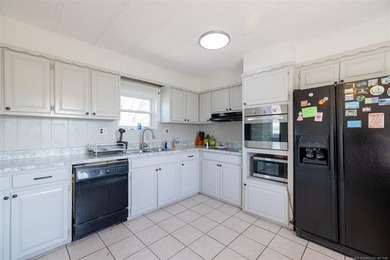 Conveniently situated just off Alternate Hwy 75, this beautiful - photo 5