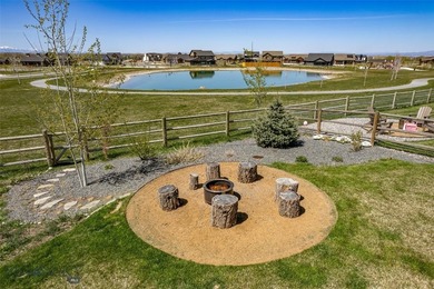 Expansive modern farmhouse on the park at White Horse Ranch - photo 4