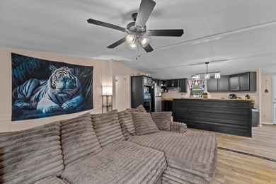 Spacious mountain-view home located just minutes from LaFollette - photo 5