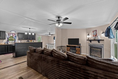 Spacious mountain-view home located just minutes from LaFollette - photo 9