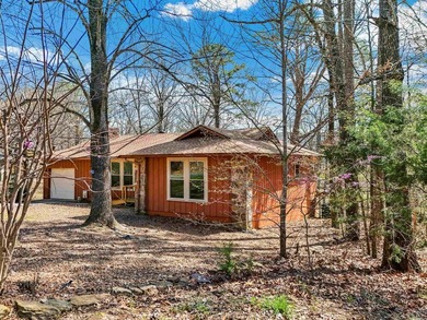 Welcome to your dream home! This quaint and cute property offers - photo 2