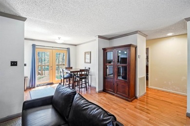 Welcome to your dream home! This quaint and cute property offers - photo 7