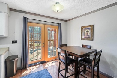 Welcome to your dream home! This quaint and cute property offers - photo 8