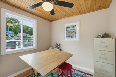 Waterfront Lake Living - photo 18