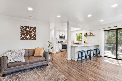 899 Blueridge Dr - photo 3