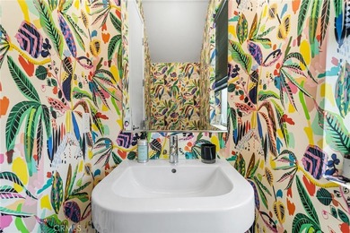 Behind privacy gates in the coveted Artist Lofts, this move-in - photo 17