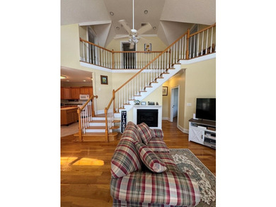 Welcome to your perfect waterfront retreat on beautiful Lake - photo 19