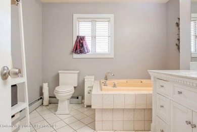 Welcome to easy living in the desirable Sleepy Hollow Lake - photo 19