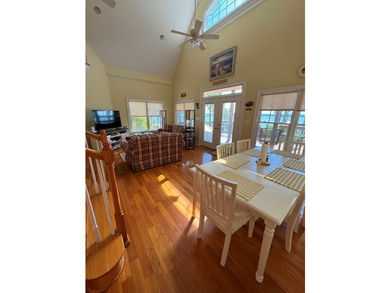 Welcome to your perfect waterfront retreat on beautiful Lake - photo 20