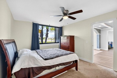 Spacious, beautifully updated and renovated 3-bed, 2-bath condo - photo 20