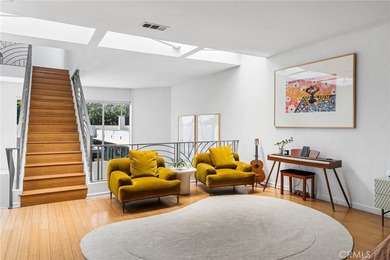Behind privacy gates in the coveted Artist Lofts, this move-in - photo 22
