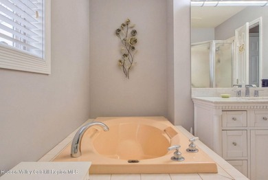 Welcome to easy living in the desirable Sleepy Hollow Lake - photo 22