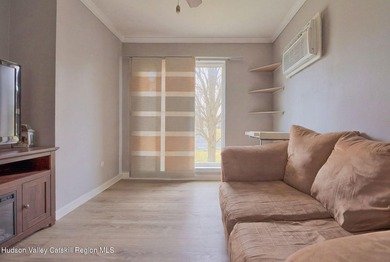 Welcome to easy living in the desirable Sleepy Hollow Lake - photo 26