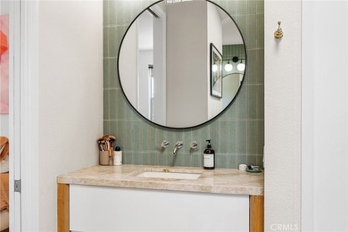 Behind privacy gates in the coveted Artist Lofts, this move-in - photo 27