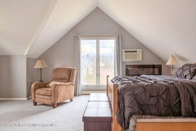 Welcome to easy living in the desirable Sleepy Hollow Lake - photo 28