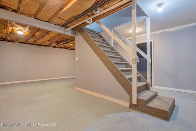 Welcome to easy living in the desirable Sleepy Hollow Lake - photo 30