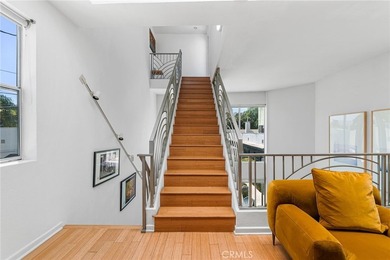 Behind privacy gates in the coveted Artist Lofts, this move-in - photo 32