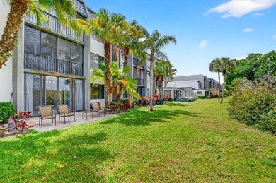 Spacious, beautifully updated and renovated 3-bed, 2-bath condo - photo 38