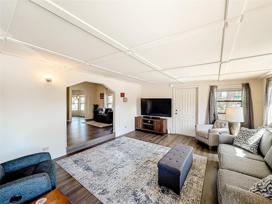 Fully Remodeled Corner-Lot Beauty in Lake Frances.  Turnkey - photo 10