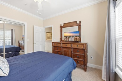Beautiful three bedroom, two bath unit in the amenity rich - photo 8