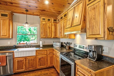 Welcome to your private waterfront retreat on beautiful Lake - photo 12