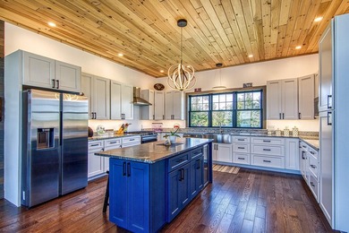 NEW 4,400+/- square foot home in brand-new premier Peninsula - photo 19